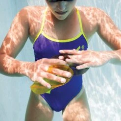 Finis ISO Paddles -Swim Gear Store 1.05.033 swim03